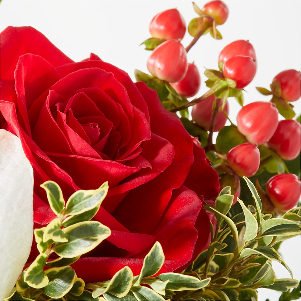 Snowy Wonderland Bouquet –  Peonies Plants On Main, Woodruff SC