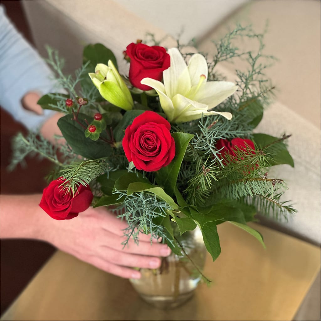 Glittering Lights Bouquet –  Peonies Plants On Main, Woodruff SC