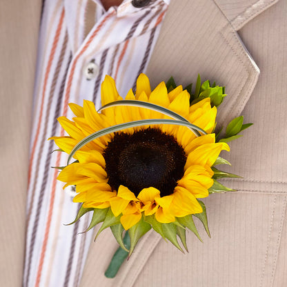 Free Spirit Boutonniere –  Peonies Plants On Main, Woodruff SC